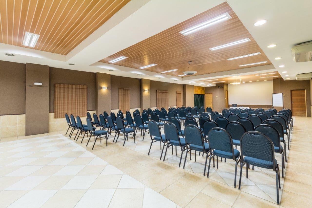 La Dolce Vita Park Hotel - Proximo A Curitiba Сан-Жозе-дус-Пиньяйс Экстерьер фото
